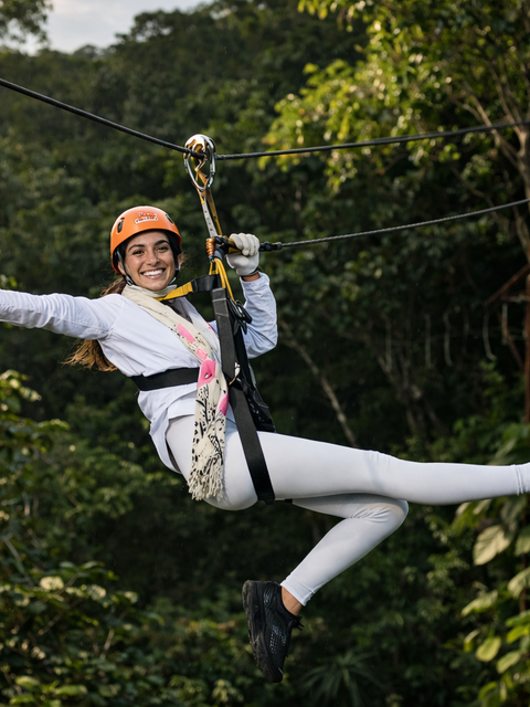 Aventure en tyrolienne dans la forêt tropicale (Programme A)
