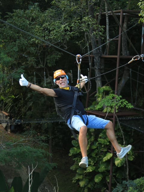 Aventure en forêt tropicale – Parcours d'accrobranche : Programme S